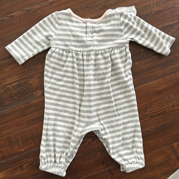 Girls Onesie - 2 for sale! - Picture 7 of 7